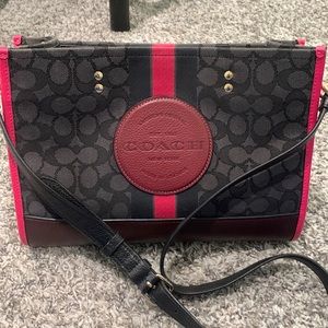 Authentic coach shoulder bag